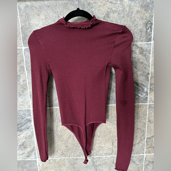 INTIMATELY FREE PEOPLE Ladies Women’s Size Small Burgandy Knit Body Suit - Picture 2 of 4